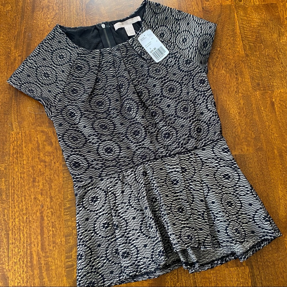 F21 Contemporary Peplum Top - Picture 2 of 6